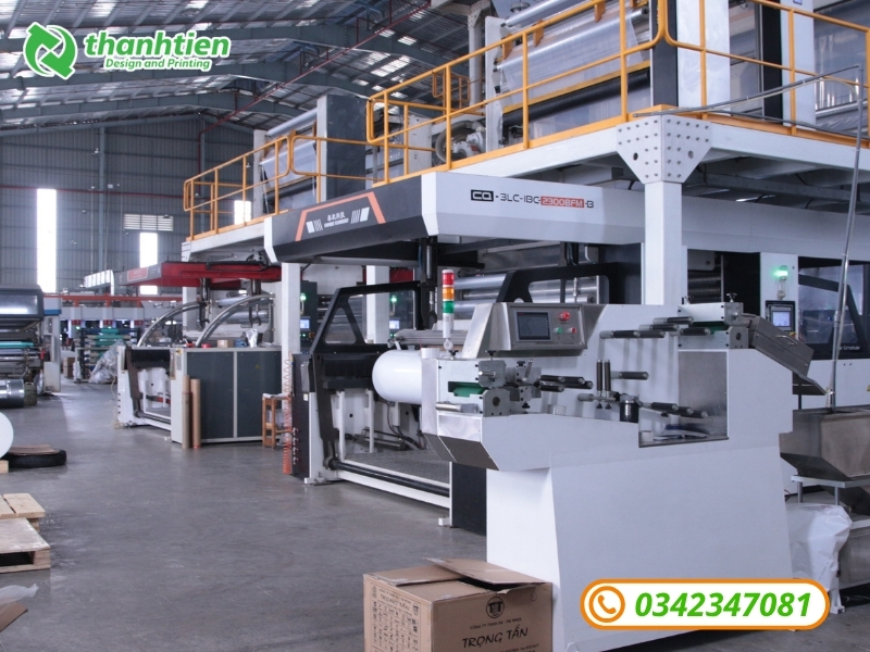 Cơ sở sản xuất hiện đại túi opp dán miệng tại Thành Tiến
