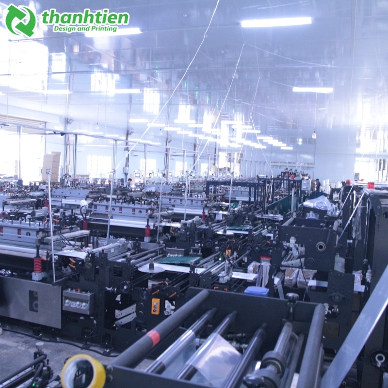 Xưởng sản xuất túi zip chỉ trắng tại Thành Tiến